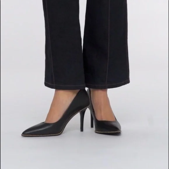 COACH Waverly Beadchain Black Leather Pump, women size 6.6 Excellent Condition - Picture 4 of 6